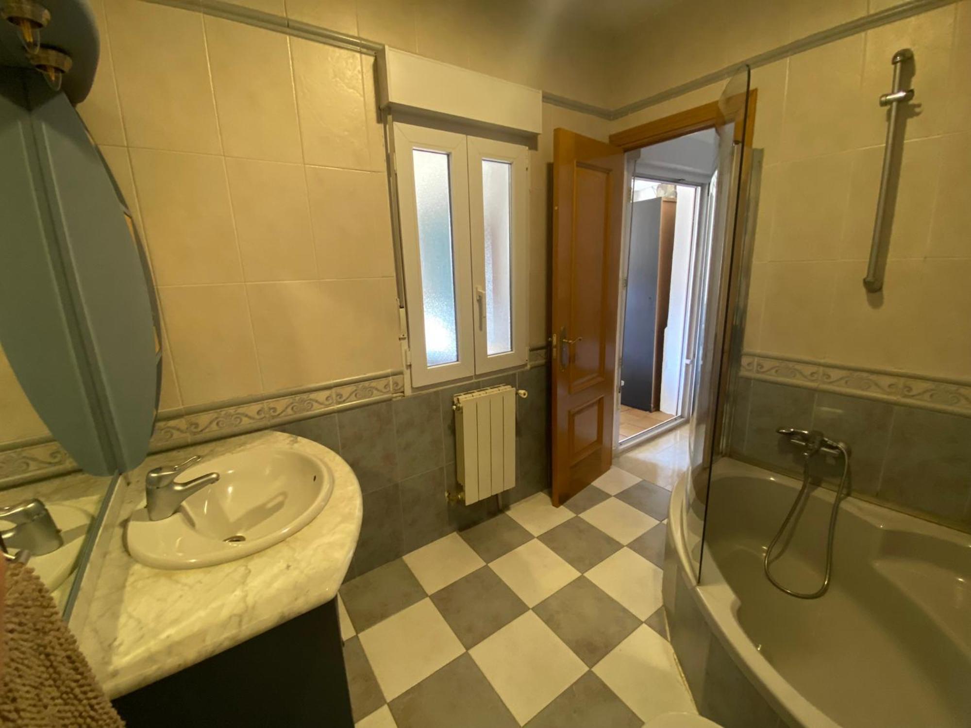 Casa Nala: Warner, Madrid Y Toledo A Un Paso